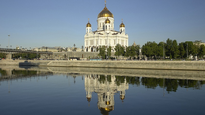 Illustration for article titled The Strange History of the Moscow Cathedral That Couldn't Be Destroyed